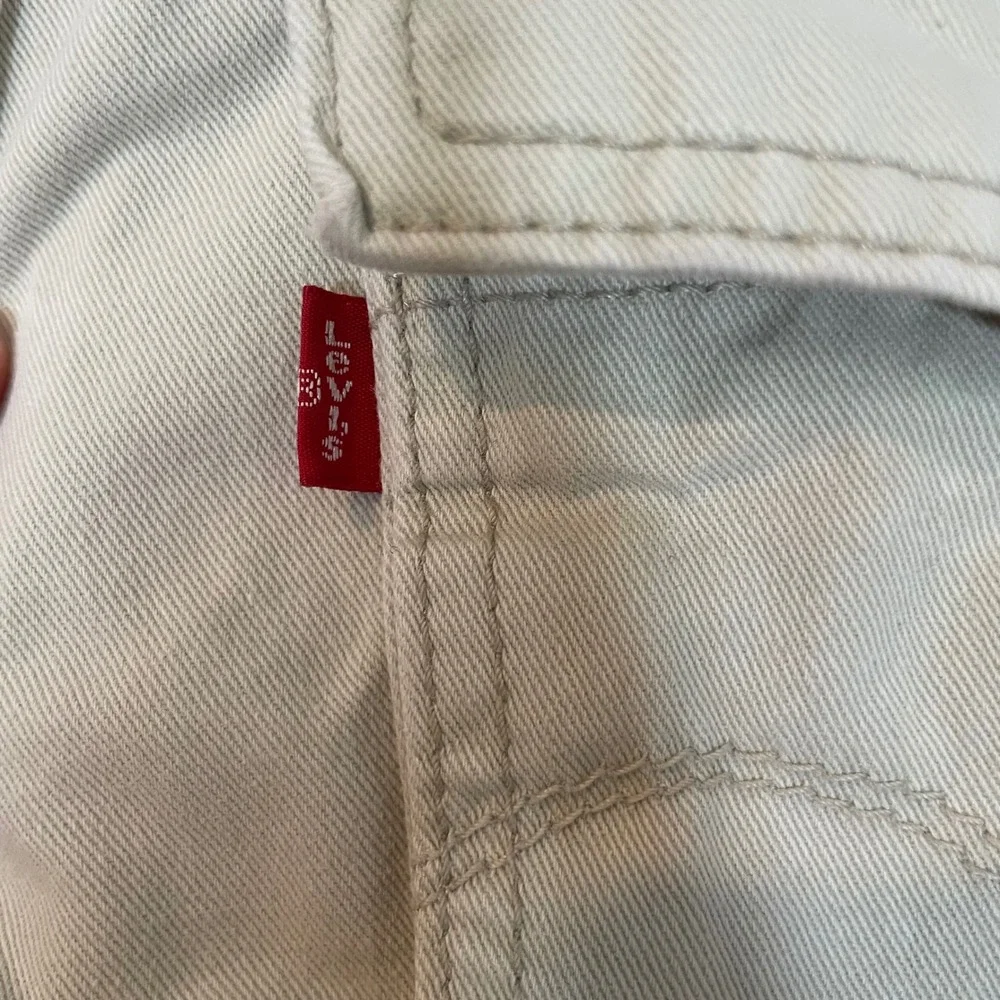 Levis Mens Tan Khaki Cargo Shorts Relaxed Fit Utility Size 34 Baggy Y2K Workwear
